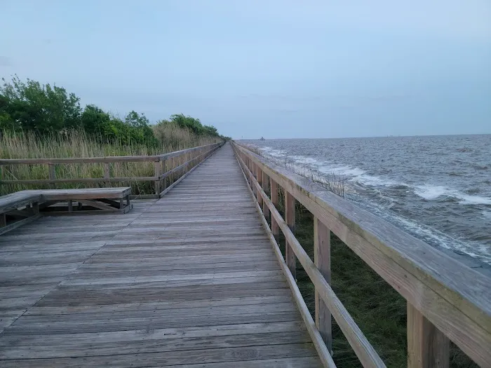 Pleasure Island RV Park Picture 2