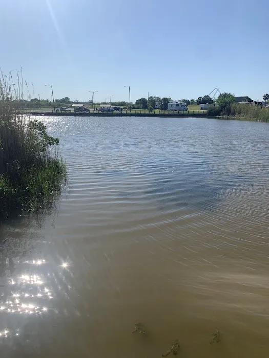 Pleasure Island RV Park Picture 6