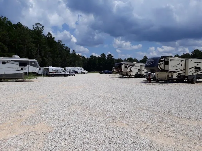 Country Pines RV Park, LLC Picture 10