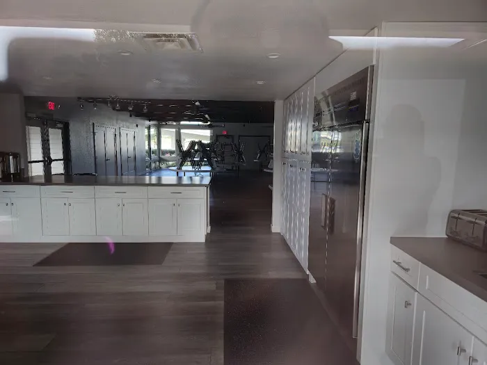 Villa Corona Mobile Home Community Picture 9