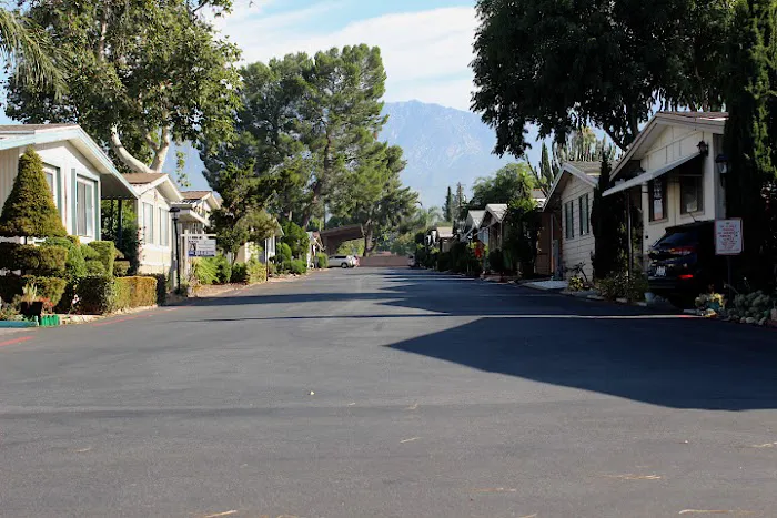 Fernwood Mobile Home Community Picture 5