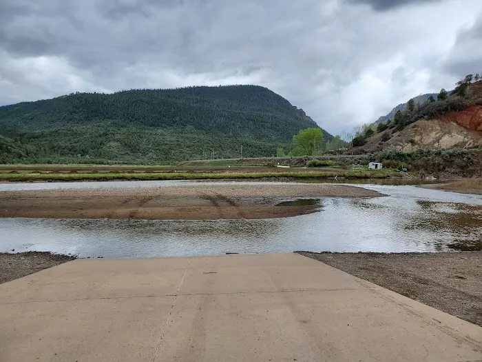Radium River Access Campground Picture 6