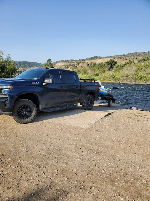 Radium River Access Campground Picture 9