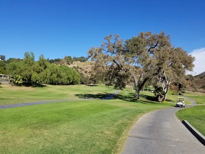 Valley Oaks Mobile Home Park Picture 6