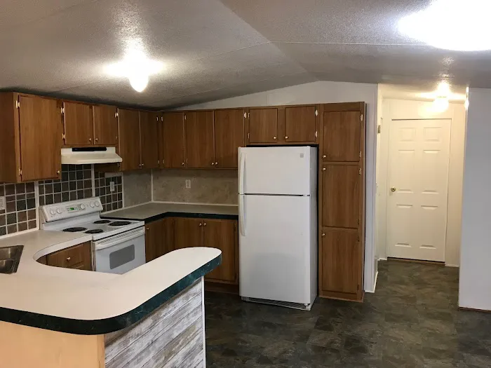 Town & Country Mobile Home Park Picture 8