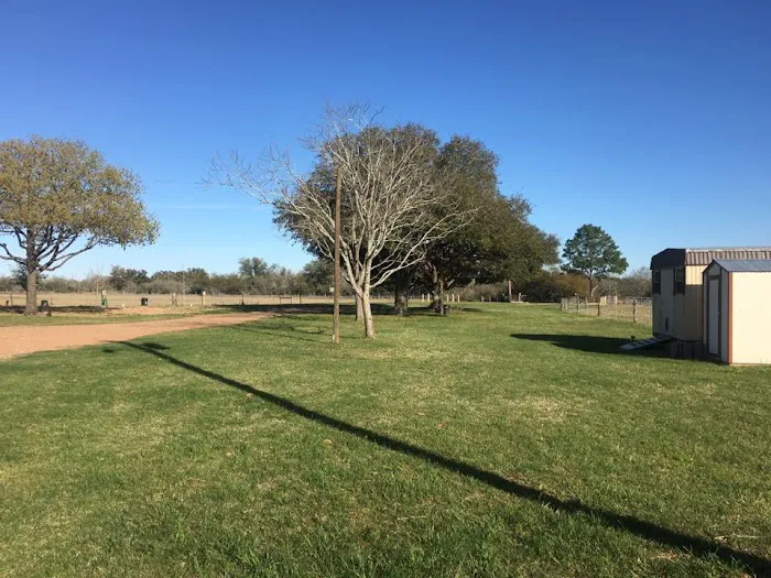 Gerhardt RV Park Picture 3