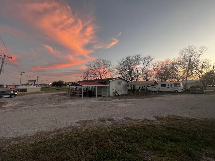 Pecan Grove RV Resorts Picture 1