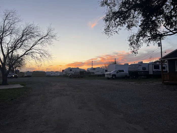 Pecan Grove RV Resorts Picture 7