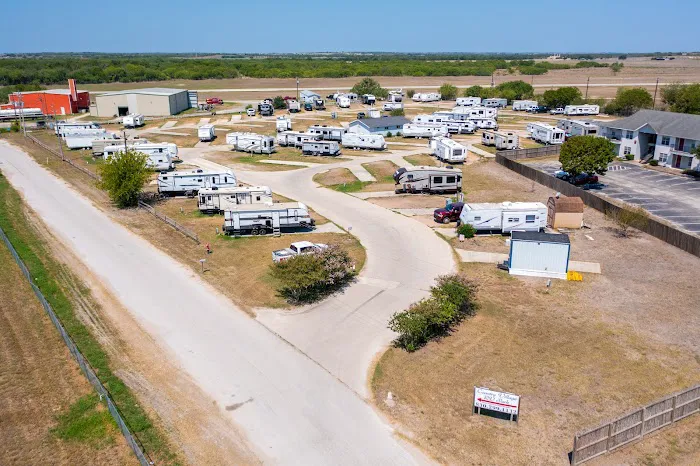 Kenedy Village RV Park Picture 1