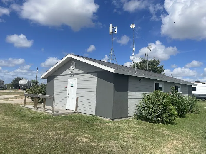 Kenedy Village RV Park Picture 4