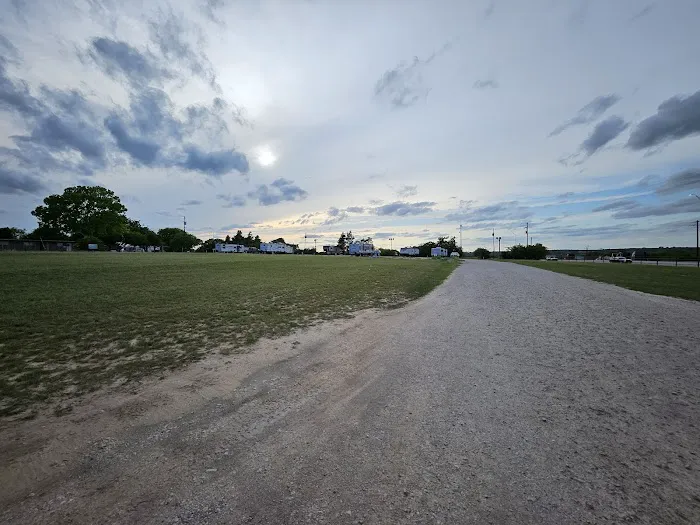 Lone Star RV Park #2 Picture 4