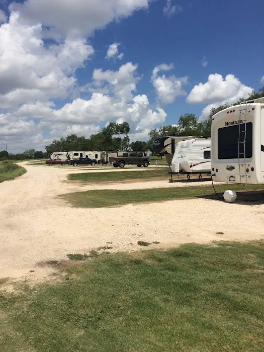 Cissy's RV Ranch Picture 10