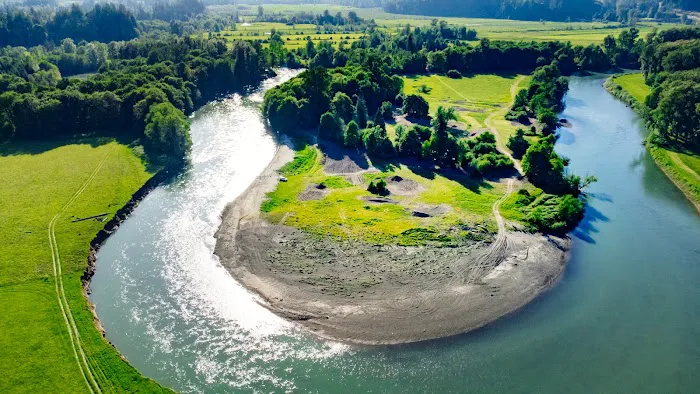 Cowlitz River Rentals Picture 1
