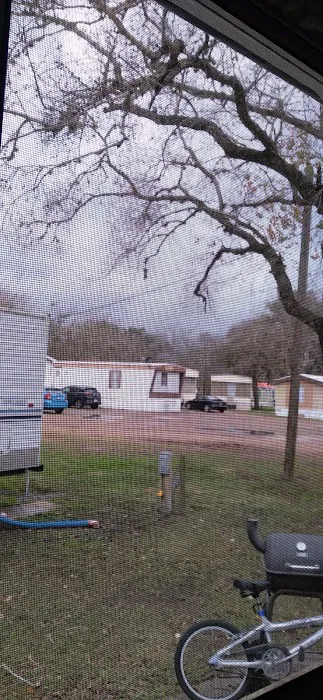 Rivercrest RV Park Picture 5
