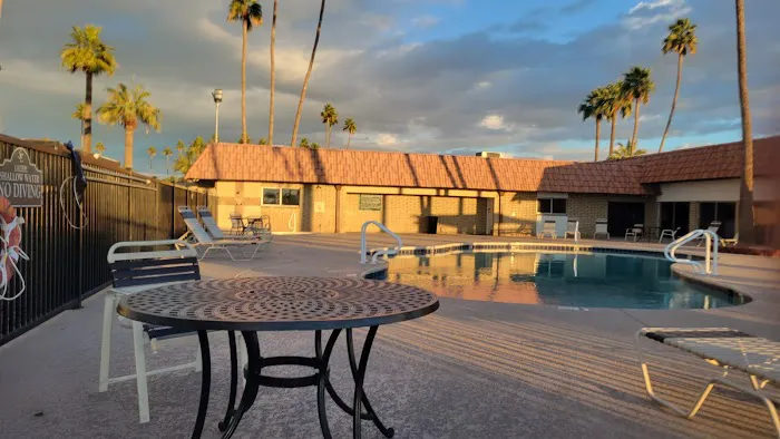 San Estrella Mobile Home Community Picture 2