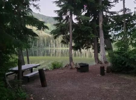 White Pass Lake Campground