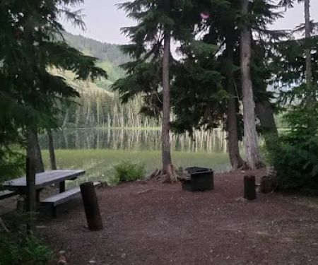 White Pass Lake Campground