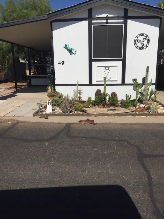 Sunny Crest Mobile Home Park Picture 2
