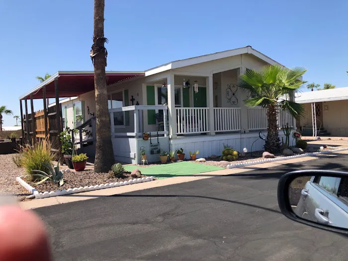 Sunny Crest Mobile Home Park Picture 6