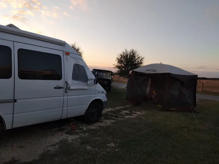 Shiner Boggy Creek RV Park Picture 10