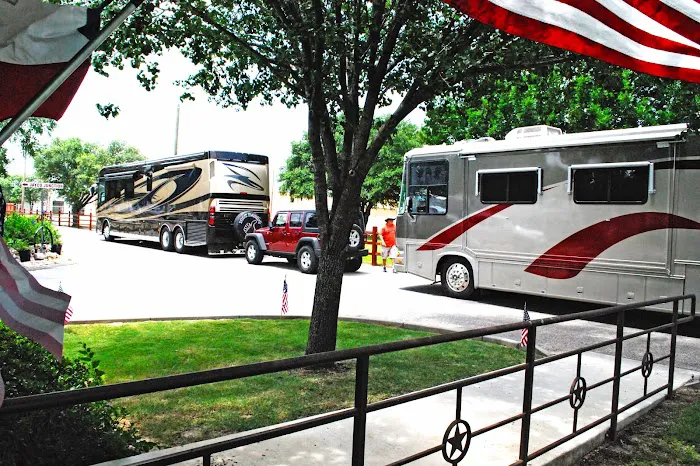 Fredericksburg RV Park Picture 3