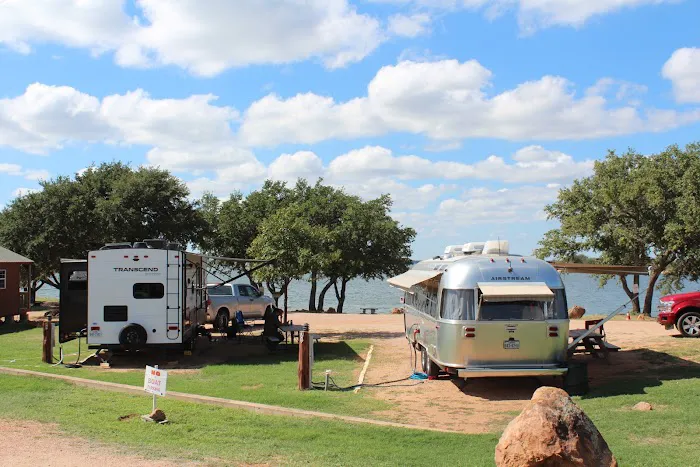 Lake Buchanan RV & Cabin Resort Picture 3