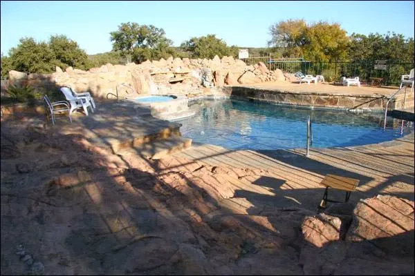 Lake Buchanan RV & Cabin Resort Picture 8