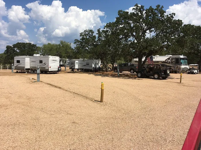 Seven Lakes RV Resort Picture 6
