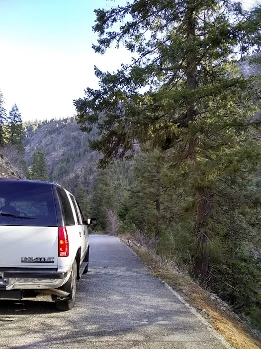 Pine Flats Campground Picture 9
