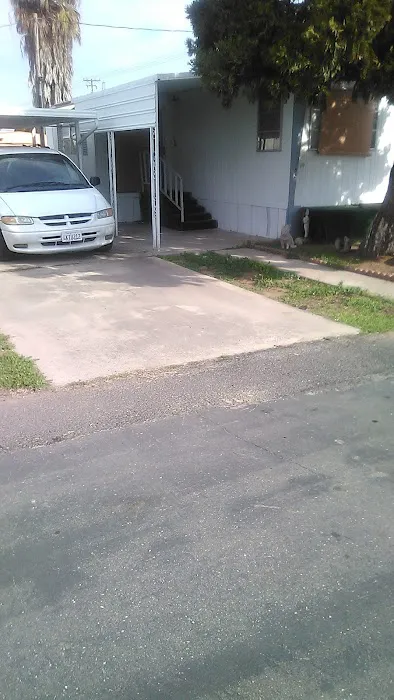 Country Western Mobile Home & RV Park Picture 1
