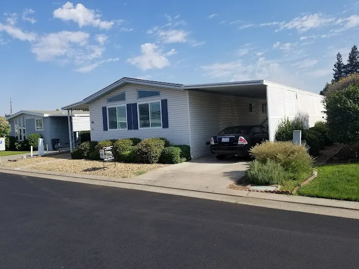 The Pines Mobile Estates Picture 10