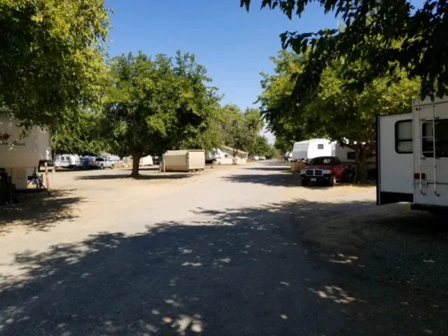 Campers Inn RV Park Picture 2