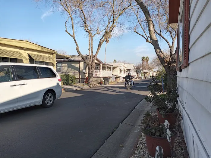 Valhalla Mobile Home Community Picture 2