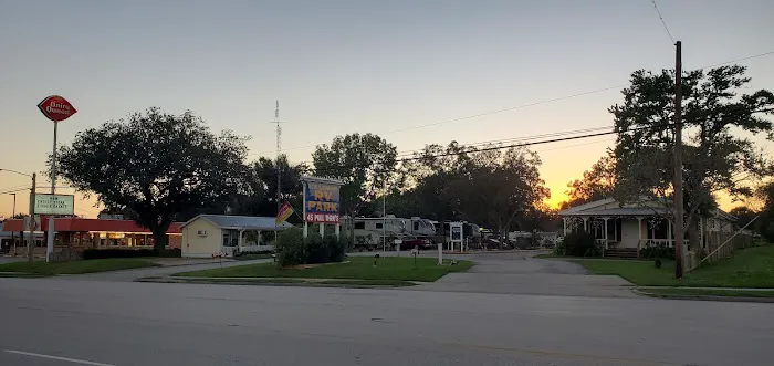 Schulenburg RV Campground Picture 6