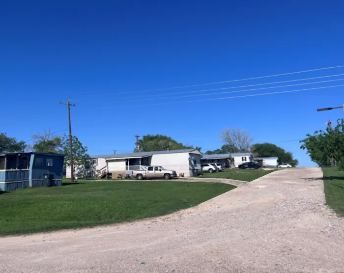 Hillside Weimar Mobile Home Park Picture 3