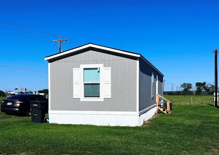 Hillside Weimar Mobile Home Park Picture 2