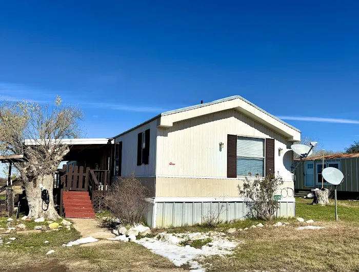 Hillside Weimar Mobile Home Park Picture 8