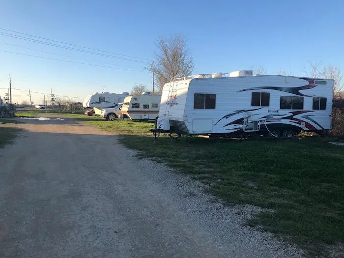Evergreens RV Park Picture 1
