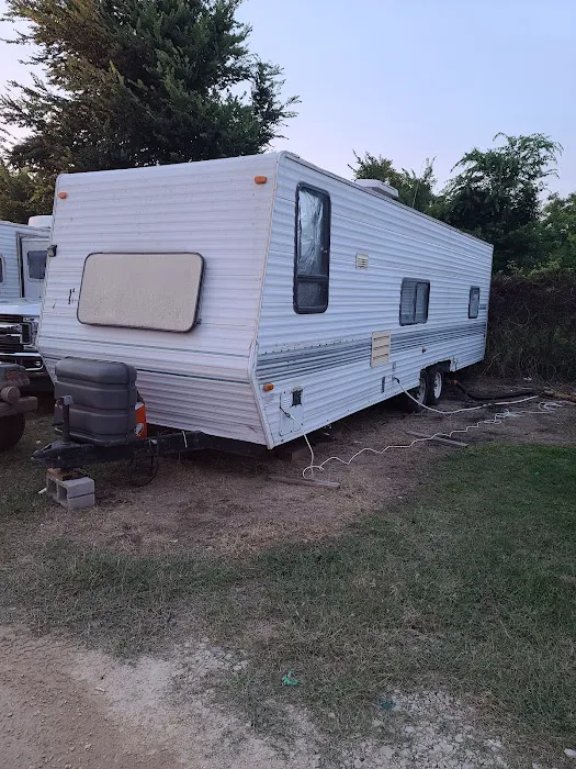 Evergreens RV Park Picture 4