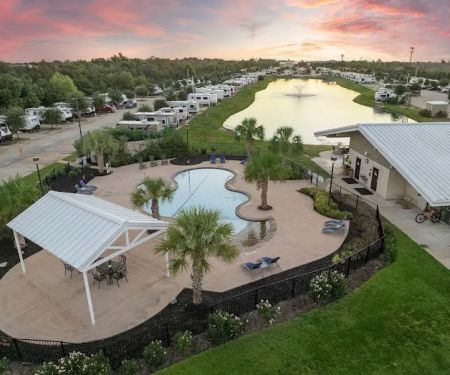 Highway 6 RV Resort by QRV