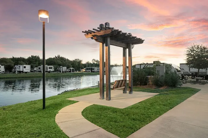 Highway 6 RV Resort by QRV Picture 7