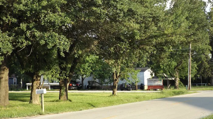 Suburban RV & Mobile Home Park Picture 3