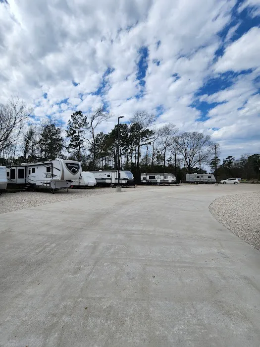 Lazy L RV Park Picture 2