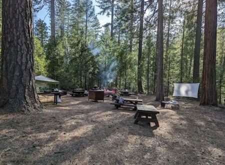 Middle Meadows Group Campground