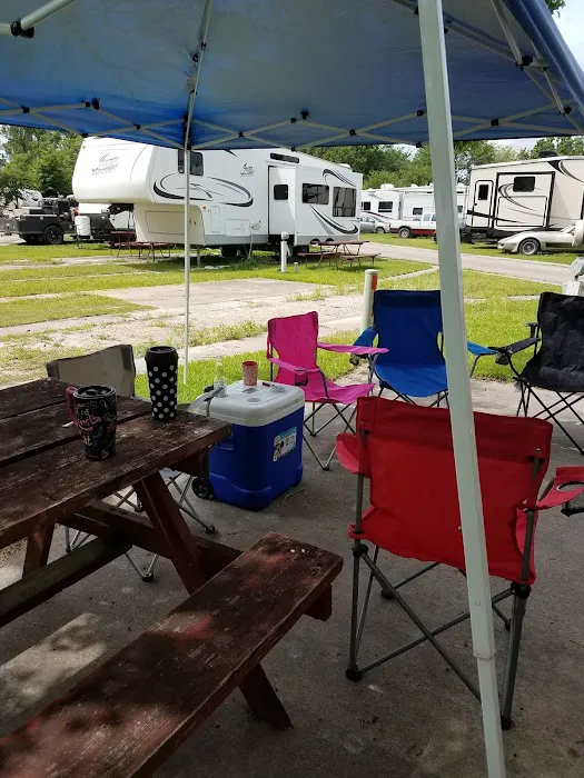 Houston Central RV Park Picture 6