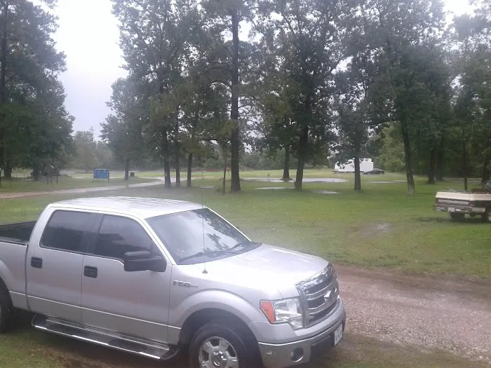 Alley Trailer Park Picture 7