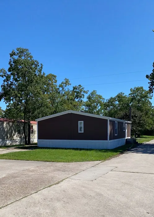 Woodgate Mobile Home Park Picture 8