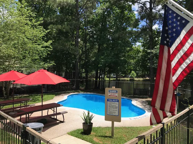 Lone Star Lakes RV Park Picture 5
