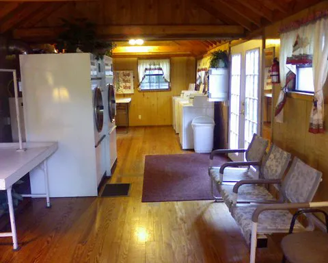 Lone Star Lakes RV Park Picture 6