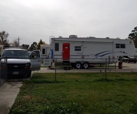 R & L RV Park